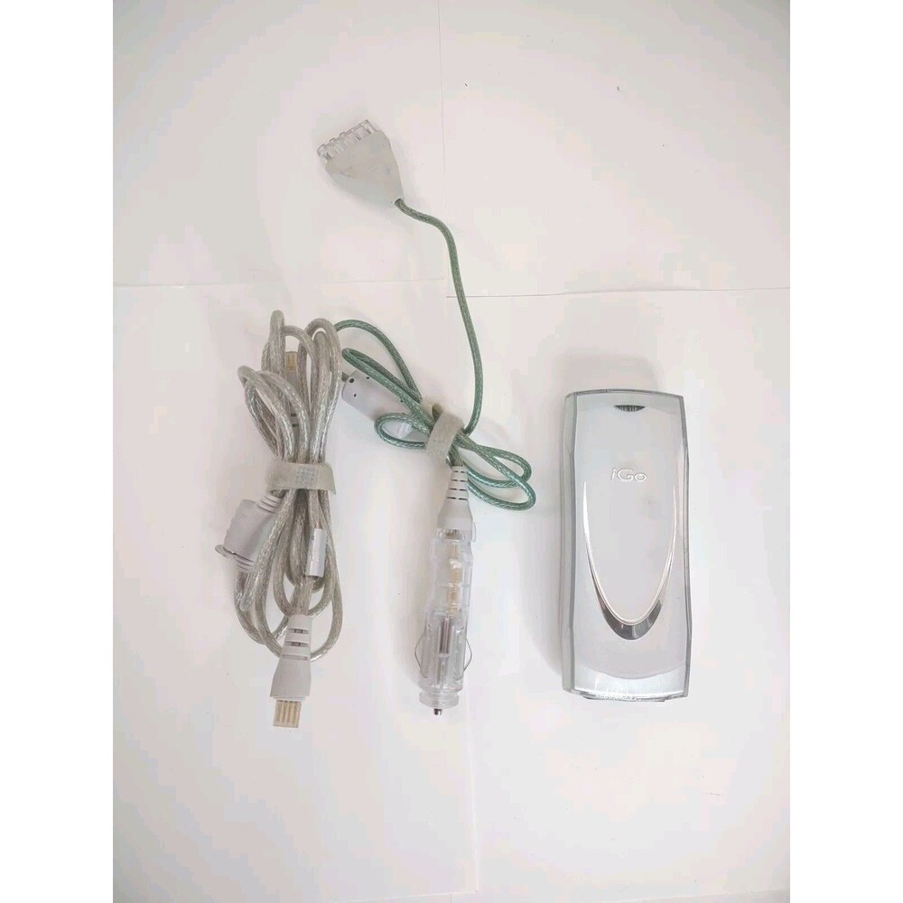 iGO Juice 70 PS0055 iGO 70W Universal AC Auto Air Power Adapter untested